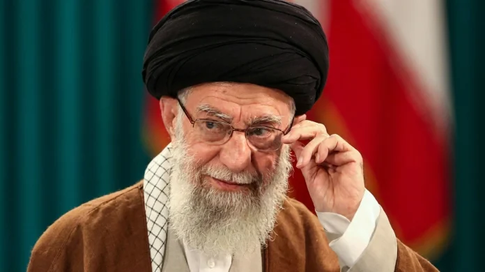 آیت اللہ خامنہ ای کے