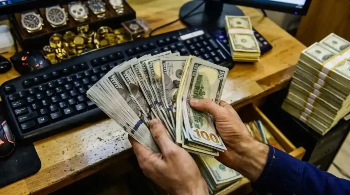ملکی زرمبادلہ ذخائر میں 2
